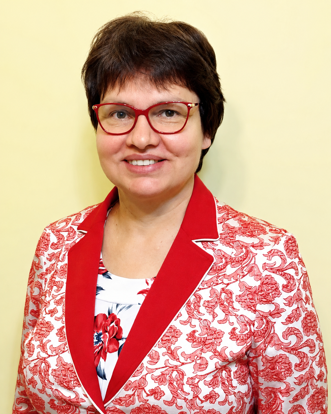 Szentesiné Miklós Andrea klinikai szakpszichológus portréja.
